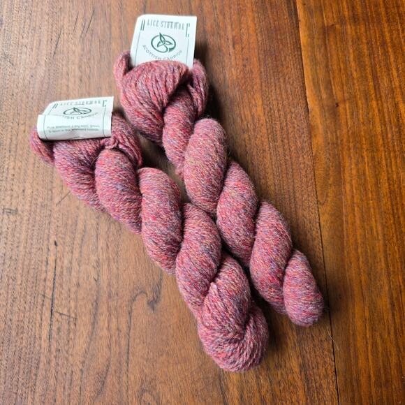 Alice Starmore Scottish Campion Yarn Pure 2 Ply Shetland Wool 2 Skeins Sunset - Picture 1 of 5